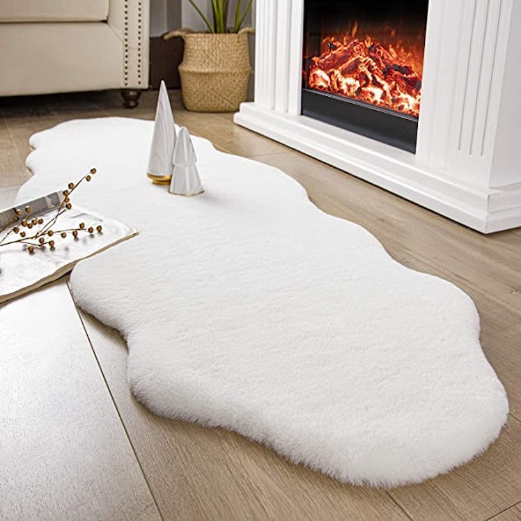 Ashler HOME DECO Ultra Soft Faux Rabbit Fur Rug