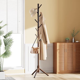 Pipishell Coat Rack