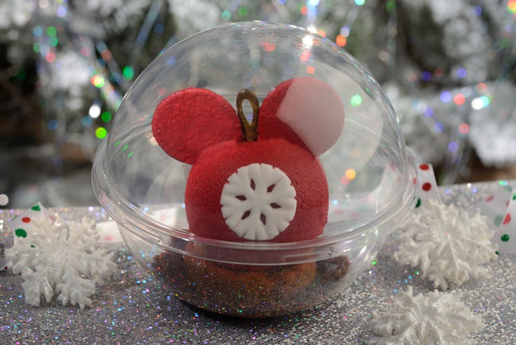 Disney's Mickey's Very Merry Christmas Party 2022 includes a Mickey Mousse Ornament Treat.