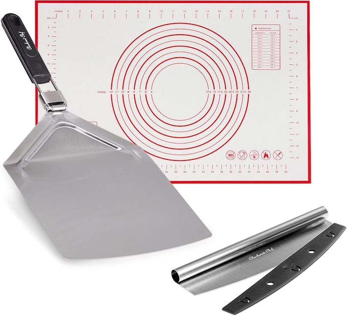 Checkered Chef Pizza Cutter, Pizza Peel & Dough Mat Set 