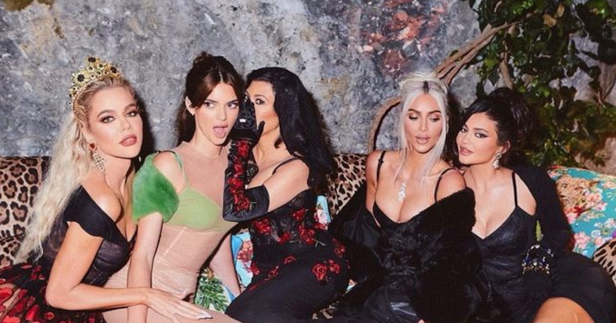 The Kardashian-Jenner 2022 Gift Guide Has So Many Wellness Gadgets