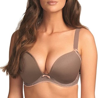 This underwire bra has a variety of molded cup sizes, a plunging neckline for low cut outfits, and c...