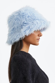 H&M's Black Friday 2022 sale includes 30% this Fluffy Bucket hat