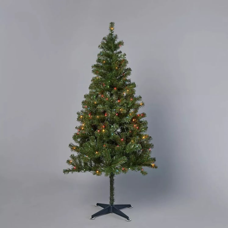 Wondershop 6-Foot Pre-Lit Alberta Spruce Artificial Christmas Tree Multicolor Lights