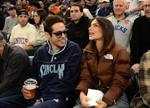 Pete Davidson and Emily Ratajkowski's date night at the Knicks game. Their body language was mixed, ...