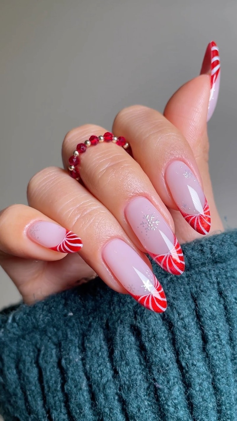 Chic Christmas nail art designs - Festive nail art ideas