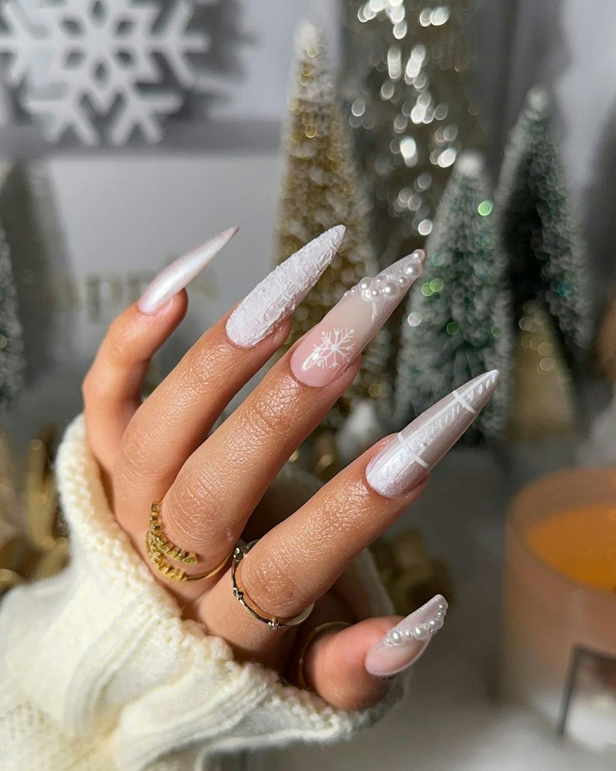 13 Nail Art Ideas Inspired By Taylor Swift's 'Midnights' 13 Nail Art Ideas Inspired By Taylor Swift's 'Midnights'