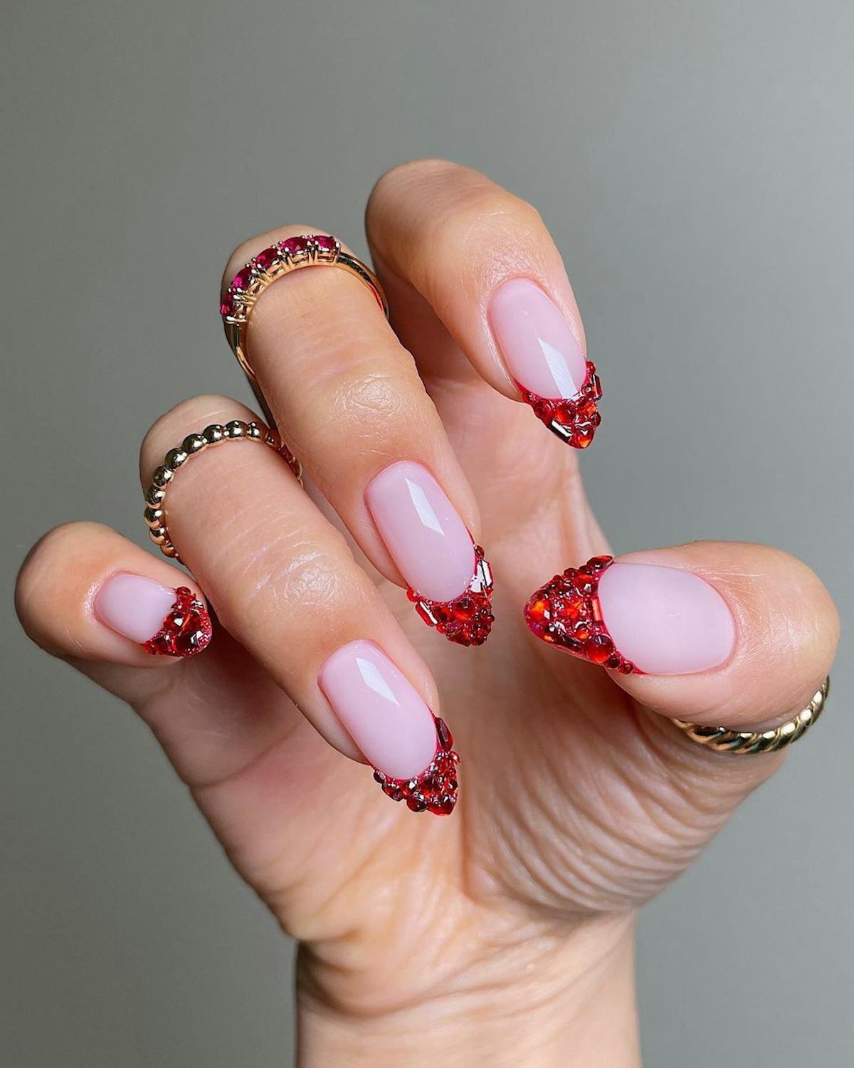 13 Nail Art Ideas Inspired By Taylor Swift's 'Midnights' 13 Nail Art Ideas Inspired By Taylor Swift's 'Midnights'