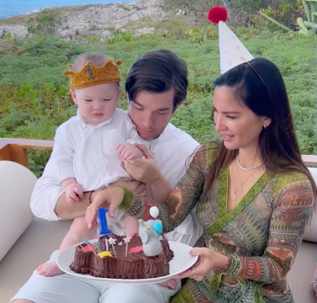Olivia Munn and John Mulaney have birthday cake with their 1-year-old son.
