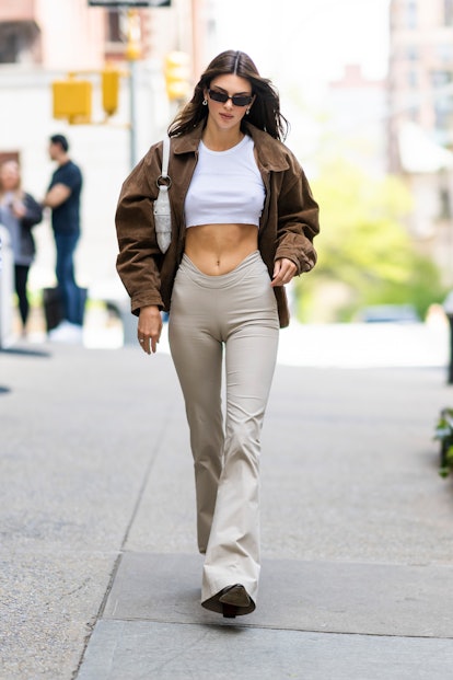Kendall Jenner’s Minimalist Outfits Include These Signature Pieces