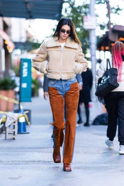 Kendall Jenner Brown Oversized Sweater Street Style 2022