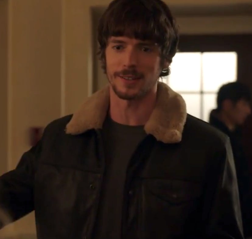 'Gossip Girl' Season 2 introduced new teacher Mike Shubin, who may be a friend or foe to Kate.