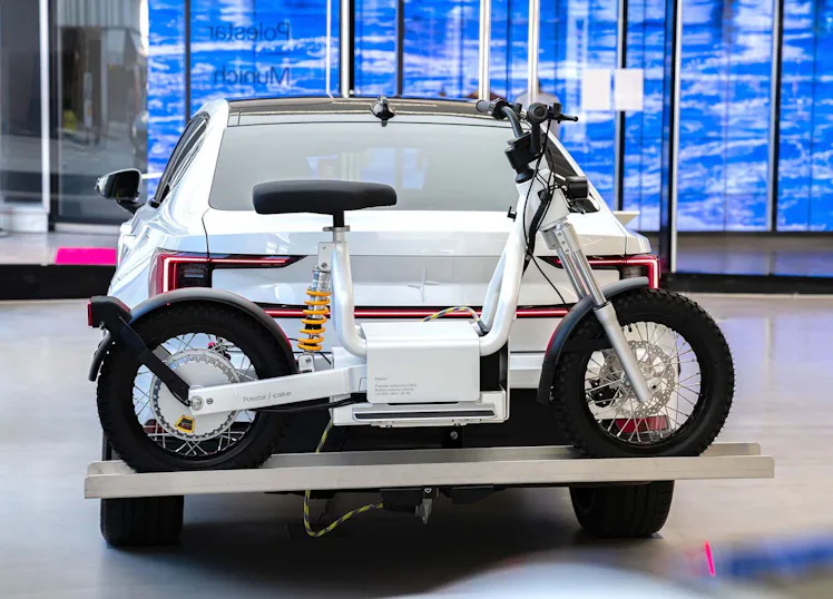 Illustration of Cake Electric Bike For Exercise