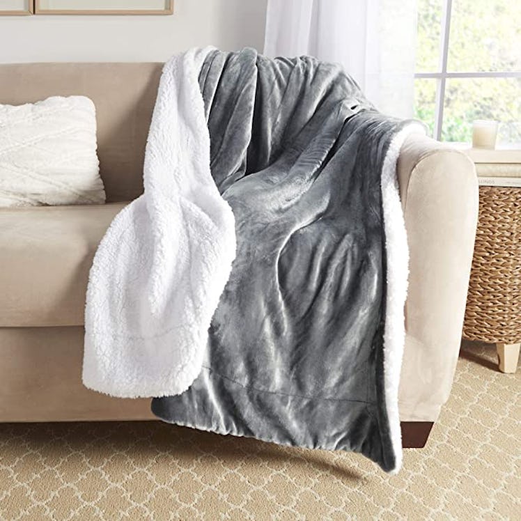 Genteele Sherpa Throw Blanket