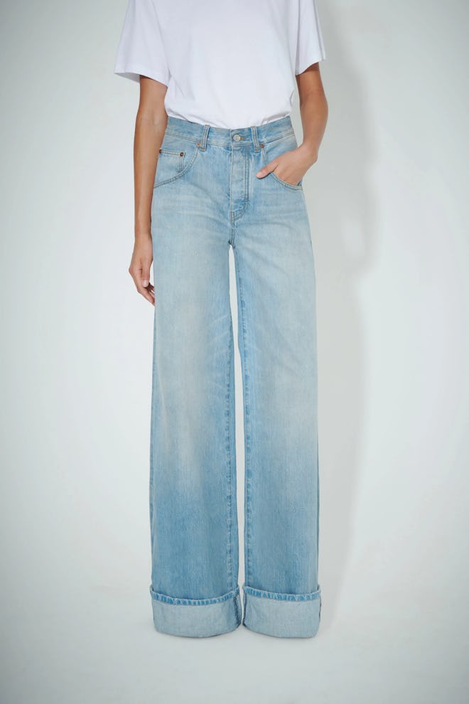 Victoria Beckham Ella Mid Rise Wide Leg Jean in Sky-Blue Wash