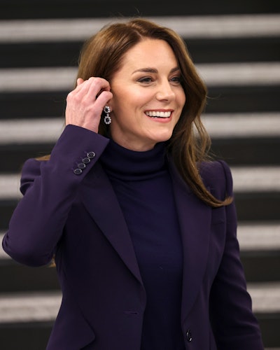 kate middleton's purple outfit for her visit to Boston