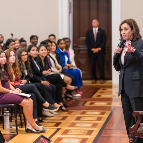 While many candidates are eyeing the youth vote turnout, Vice President Kamala Harris hosted student...