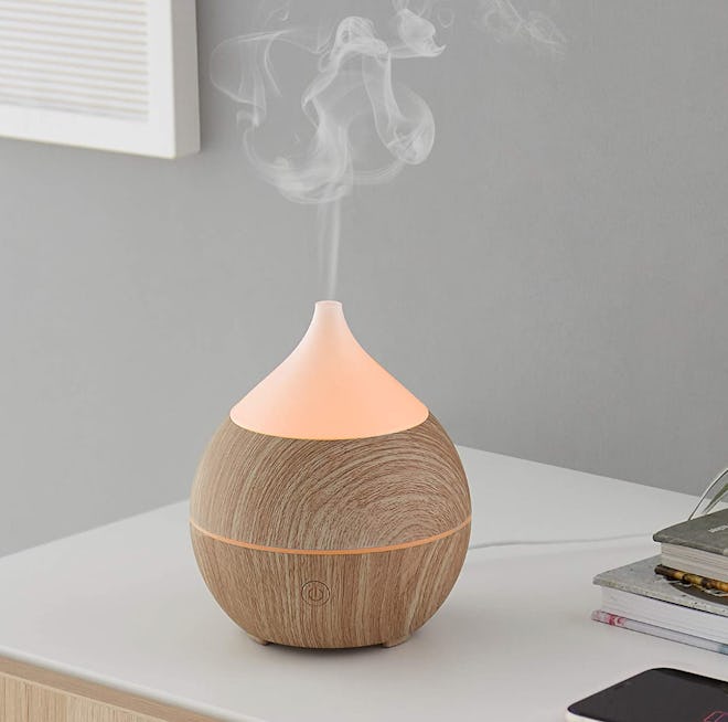 Amazon Basics Ultrasonic Aromatherapy Essential Oil Diffuser