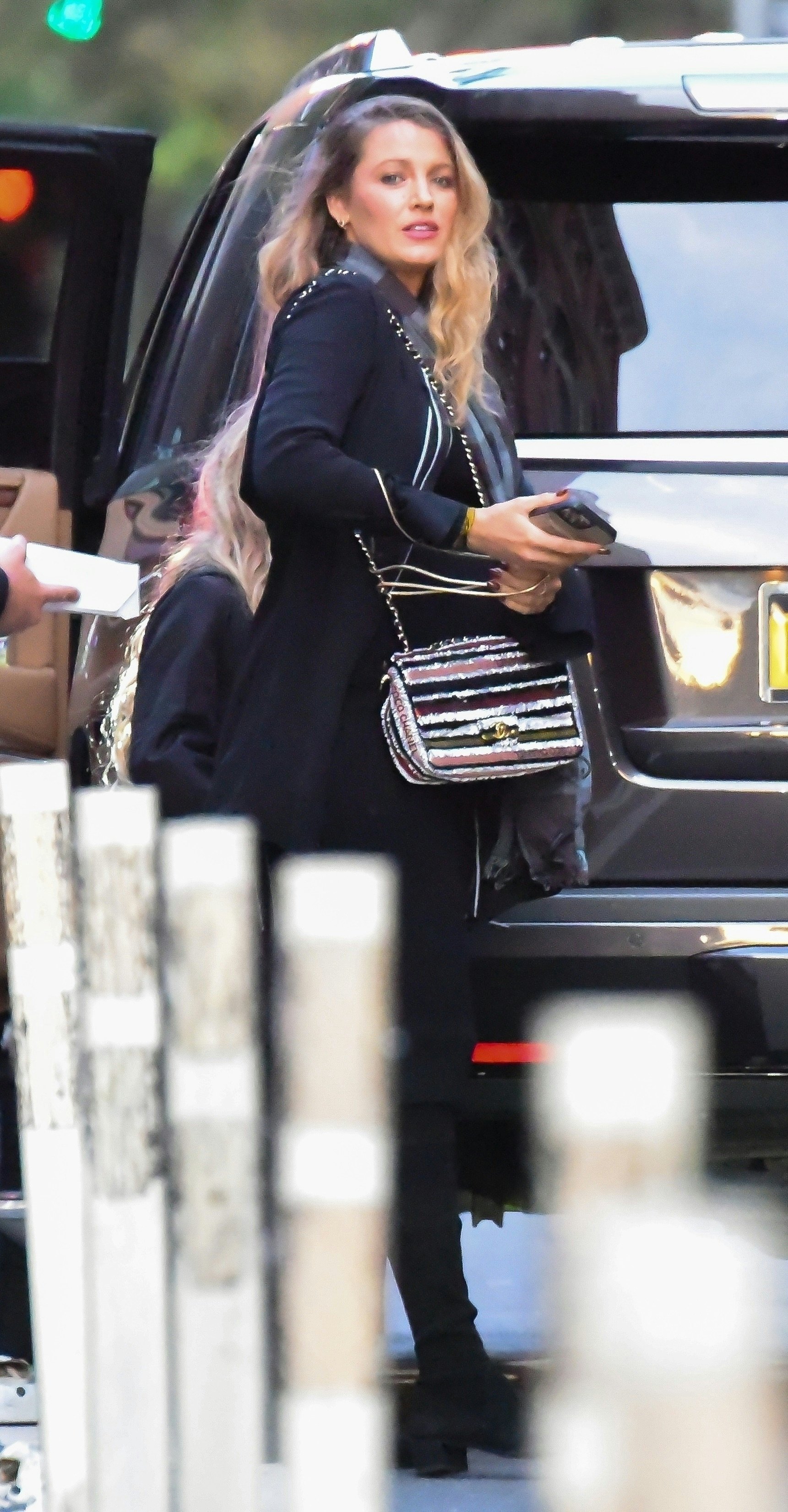 Blake lively chanel outlet bag