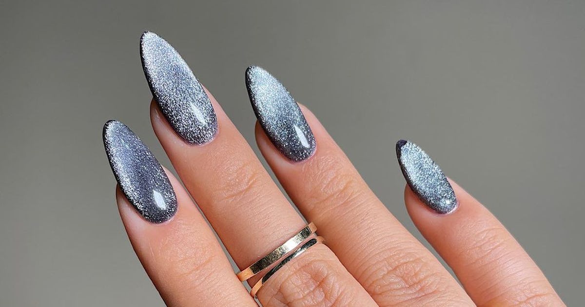 5 nail art design trends for Christmas and New Year Vogue India