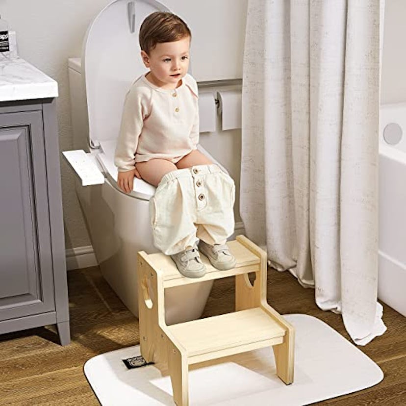 Bowdanie Wooden Toddler Step Stool 