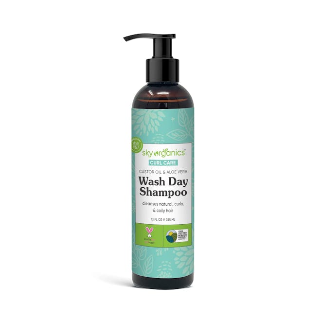 sky organics curl care wash day shampoo is the best chemical free shampoo for dry curly hair