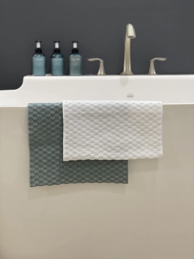 Buddha Bath Exfoliating Shower Towel (2-Pack)