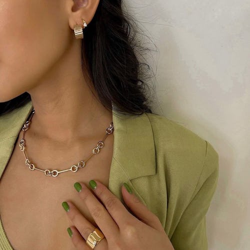 meaningful jewelry gifts for friends soko 