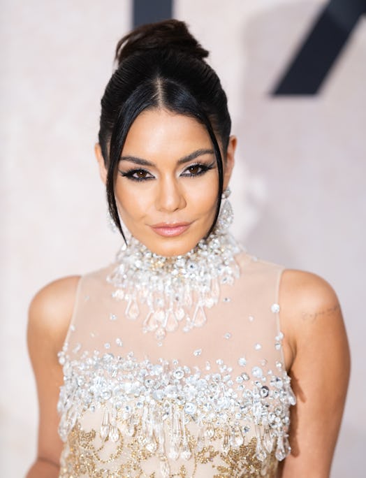 Vanessa Hudgens wearing glossy frosted lips, the 2023 beauty trend for Taurus.