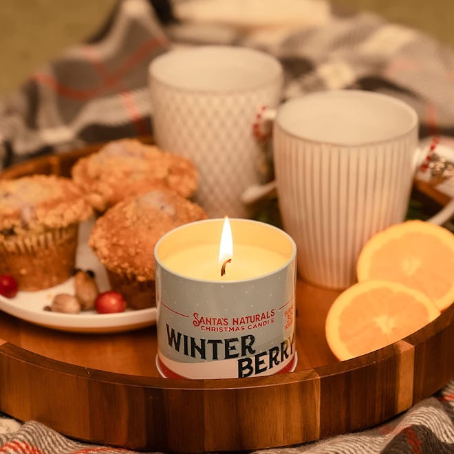 Santa’s Naturals Winterberry Christmas Candle, 9 oz