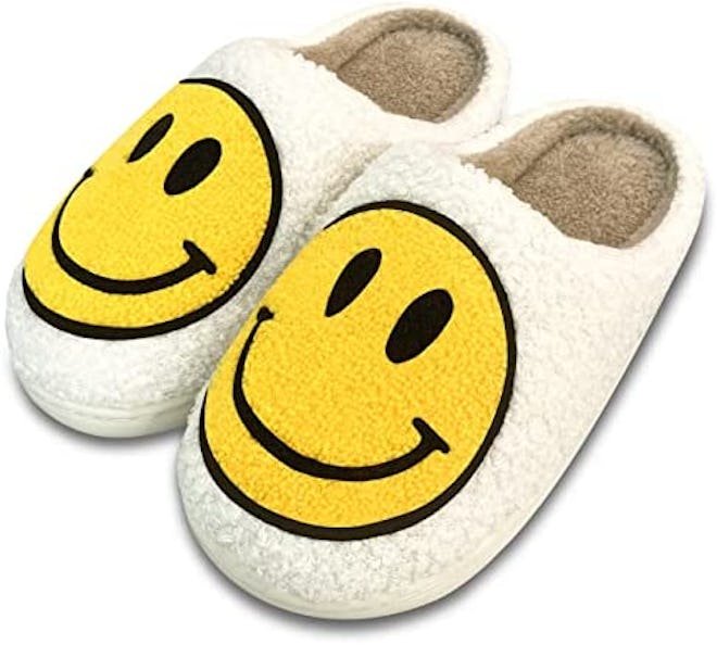 YJJY Smiley Face Slippers