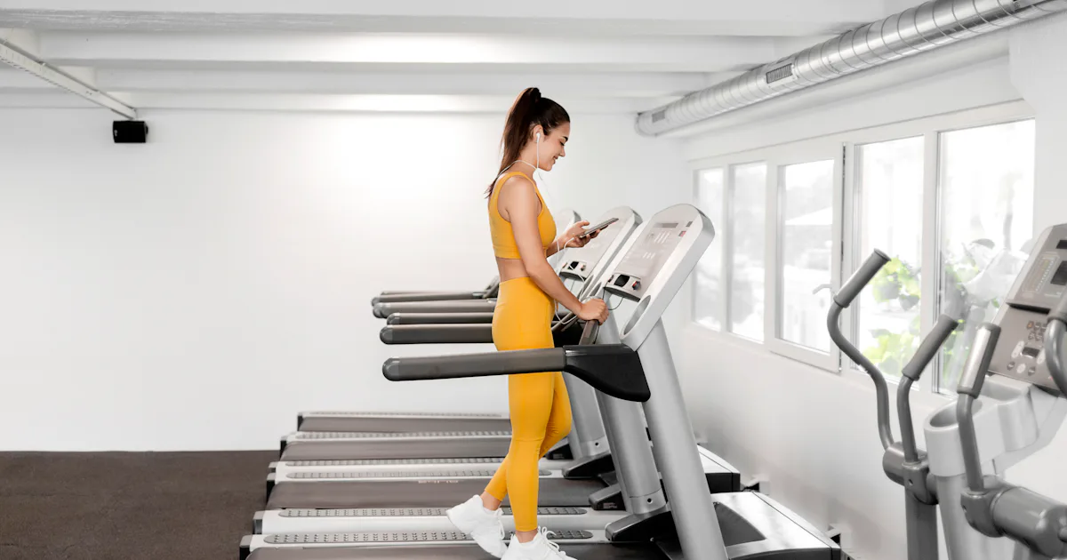 Steady Incline How To Walk On A Treadmill Incline Properly, According To Experts