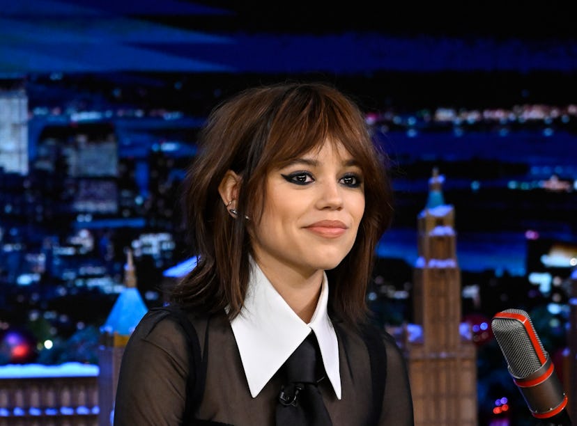 Jenna Ortega's short haircut on 'The Tonight Show With Jimmy Fallon' after 'Wednesday' success.