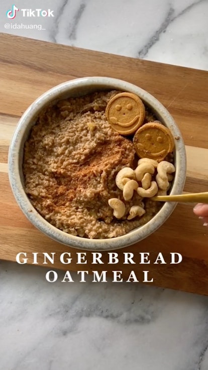 Gingerbread oats is one of the best Christmas Morning breakfast recipes from TikTok.