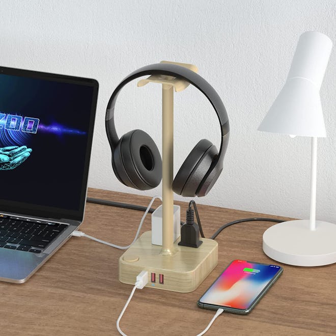 COZOO RGB Headphone Stand With USB Charger Port