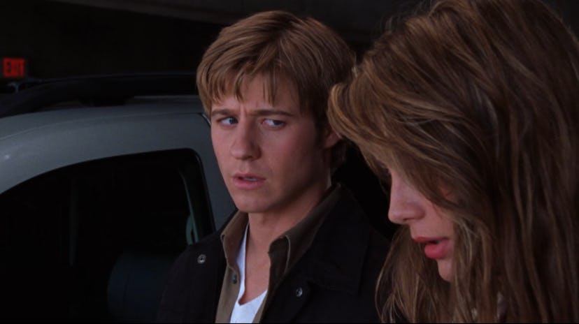 Ryan (Ben McKenzie) finds out that Marissa (Mischa Barton) shoplifted on ‘The O.C.’ Season 1, Episod…