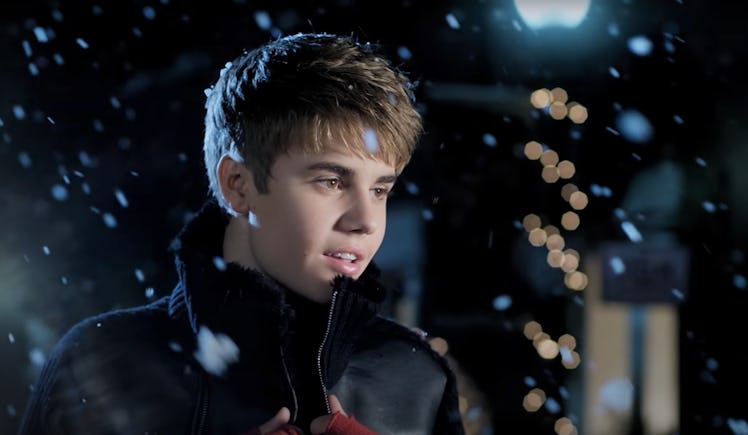 25 holiday pop songs to add to your Christmas playlist 