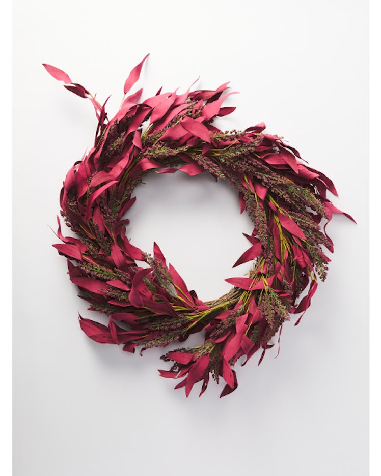 This Viva Magenta wreath is home decor inspired by Pantone's Color of The Year 2023. 