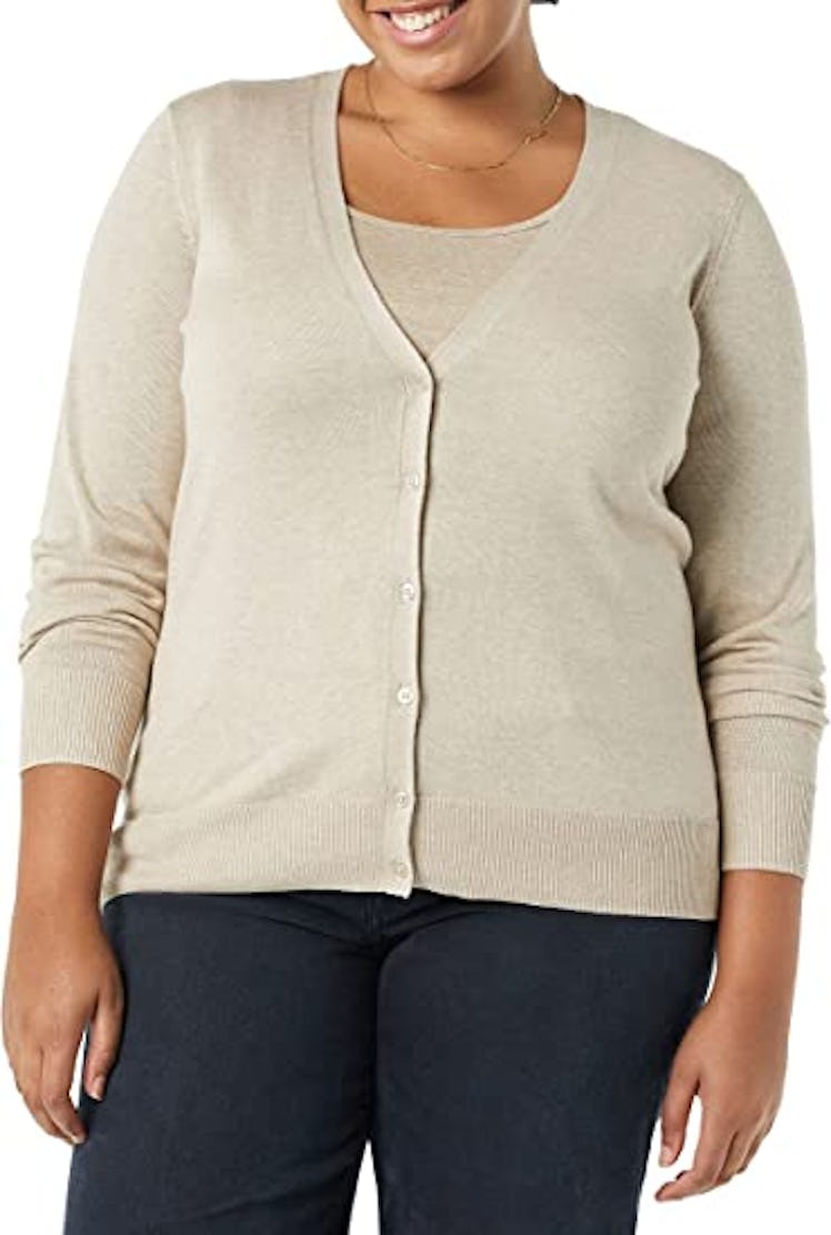 Amazon Essentials Lightweight Vee Cardigan Sweater