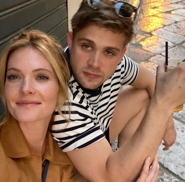 Are Meghann Fahy and Leo Woodall from The White Lotus dating?