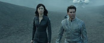 Actors Tom Cruise and Olga Kurylenko in Oblivion
