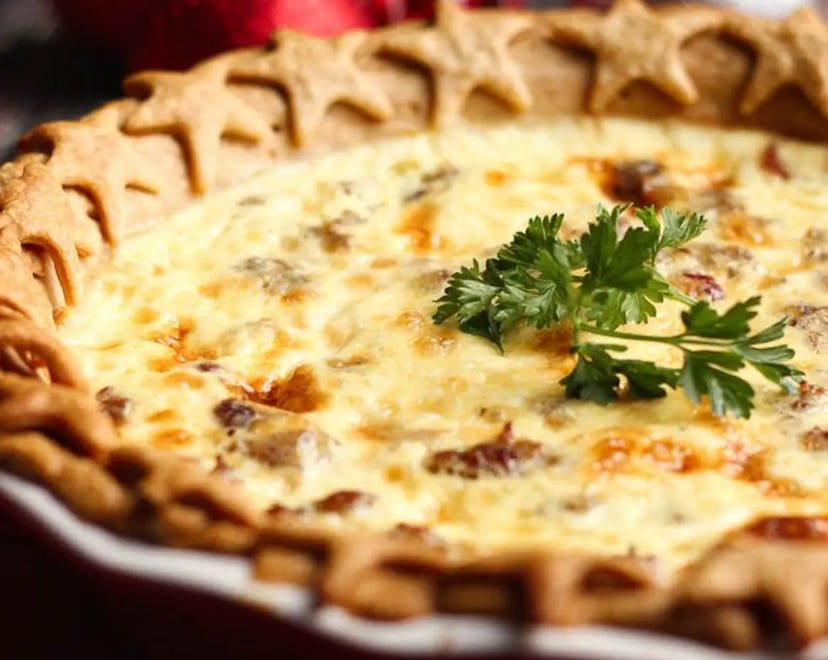One of the best Christmas breakfast ideas is to make a Christmas quiche.