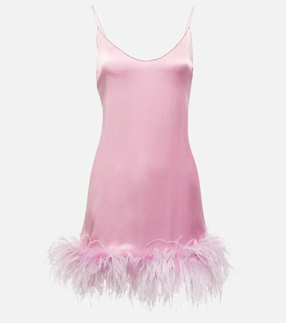 New Year's Eve Outfit Ideas Inspired By '90s Rom-Coms