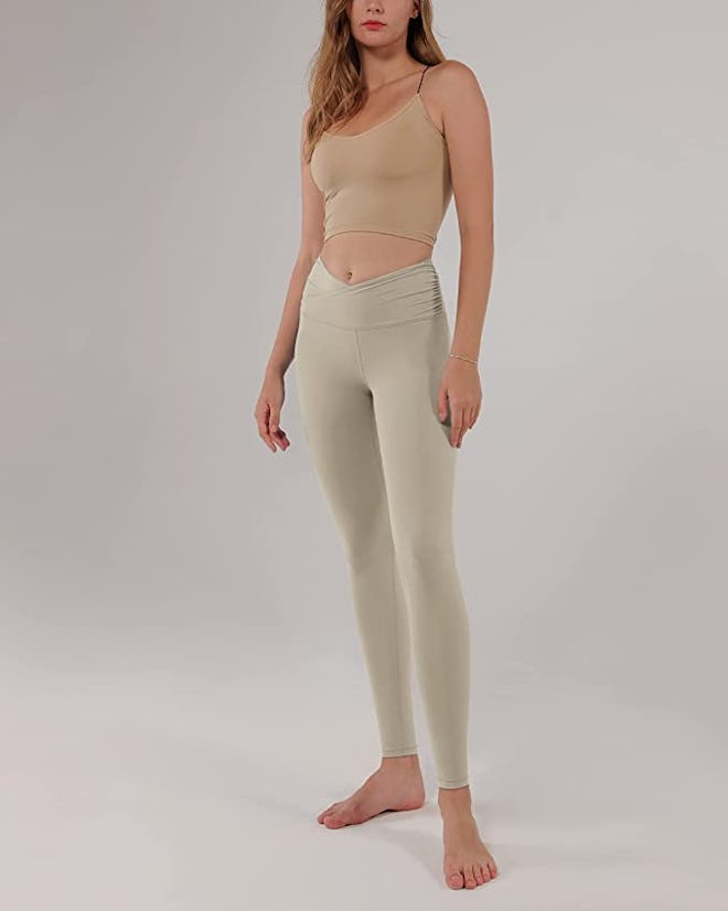 ODODOS Cross Waist Leggings with Inner Pocket