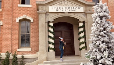 The Stars Hollow set has Stars Hollow High School from 'Gilmore Girls' you can visit. 