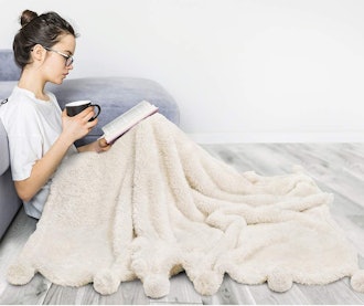 PAVILIA Sherpa Pom Pom Throw Blanket