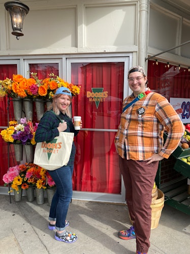 Take a picture in front of Doose's Market from 'Gilmore Girls' in real life. 