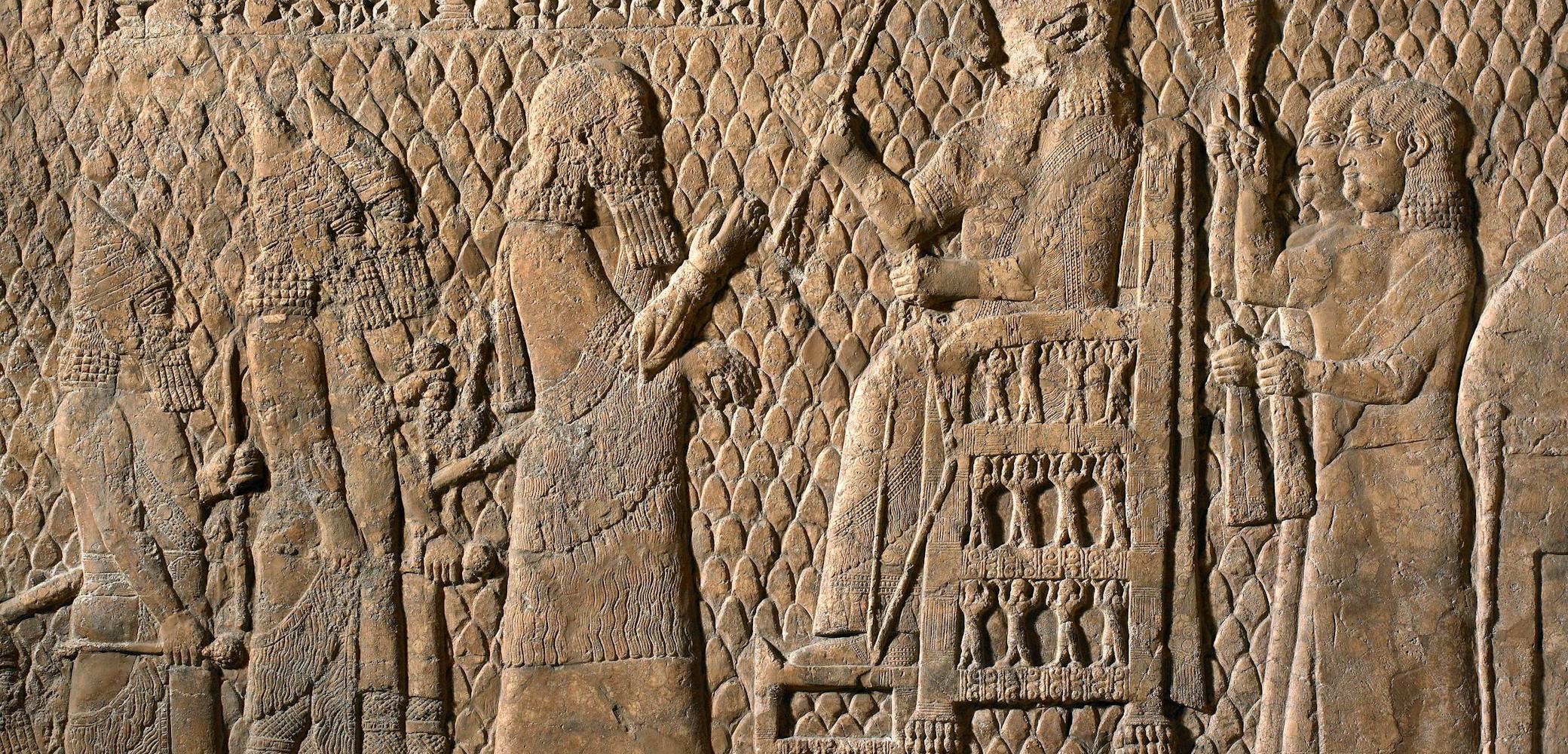 2,700 years later, ancient rock carvings reveal the most stunning city ...