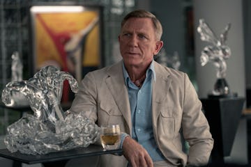 丹尼尔·克雷格在《玻璃洋葱》中的表现。