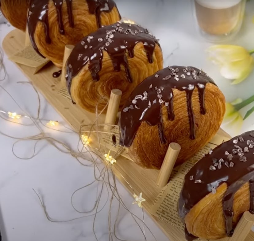 TikTokers are showing hot to make the viral supreme croissant at home with a croissant roll recipe.....